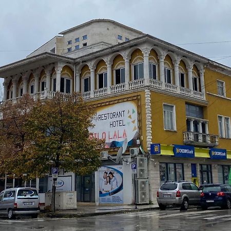 Pilo Lala Hotel Lushnje Exterior photo